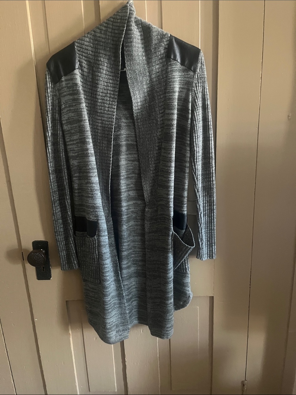 Open-Front Gray Ribbed Cardigan with Faux Leather Trim